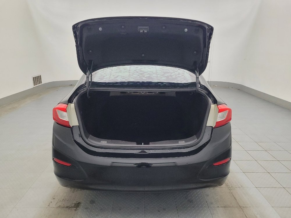 Used 2017 Chevrolet Cruze LS image 29