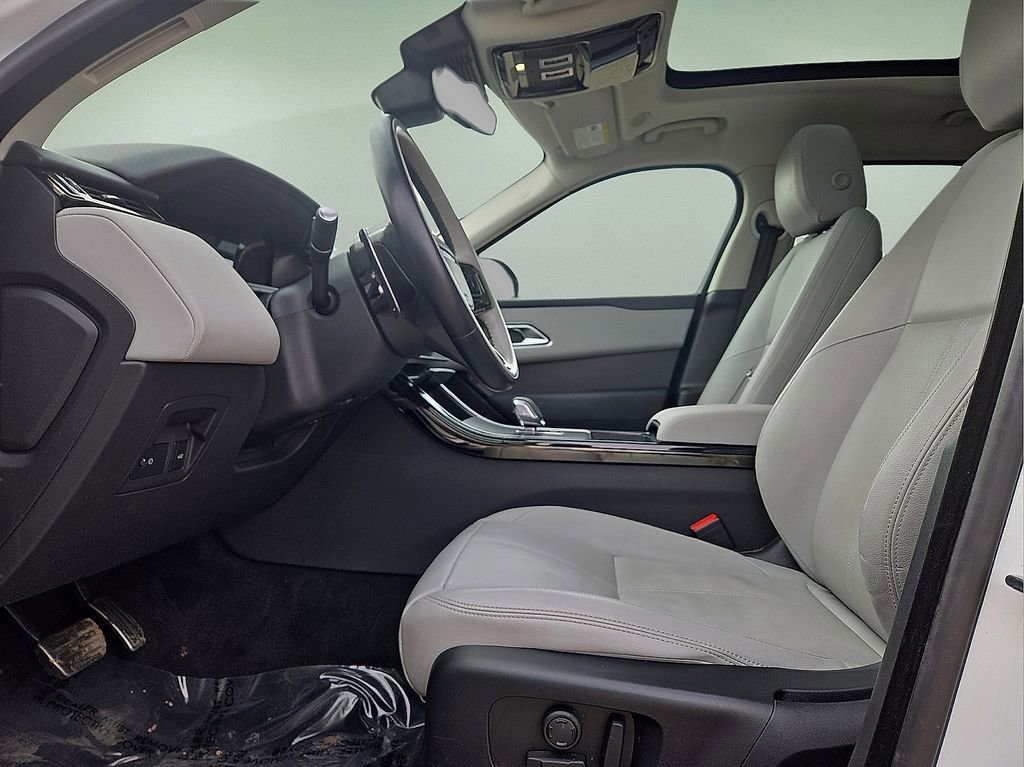 Used 2025 Land Rover Range Rover Velar Dynamic SE image 25