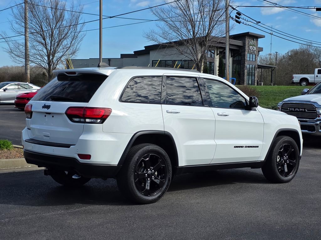 Used 2018 Jeep Grand Cherokee Laredo image 5
