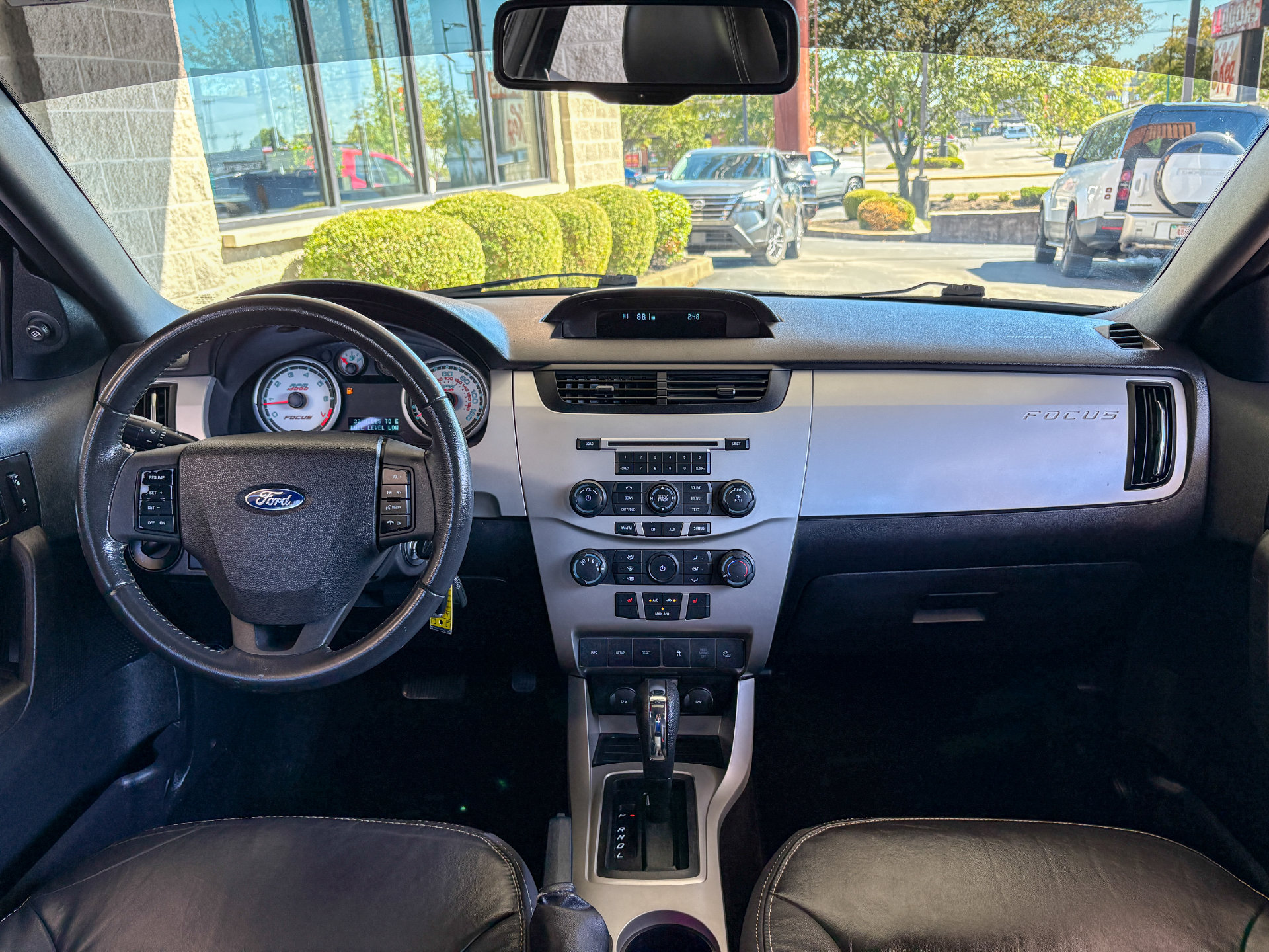 Used 2010 Ford Focus SEL FWD image 20