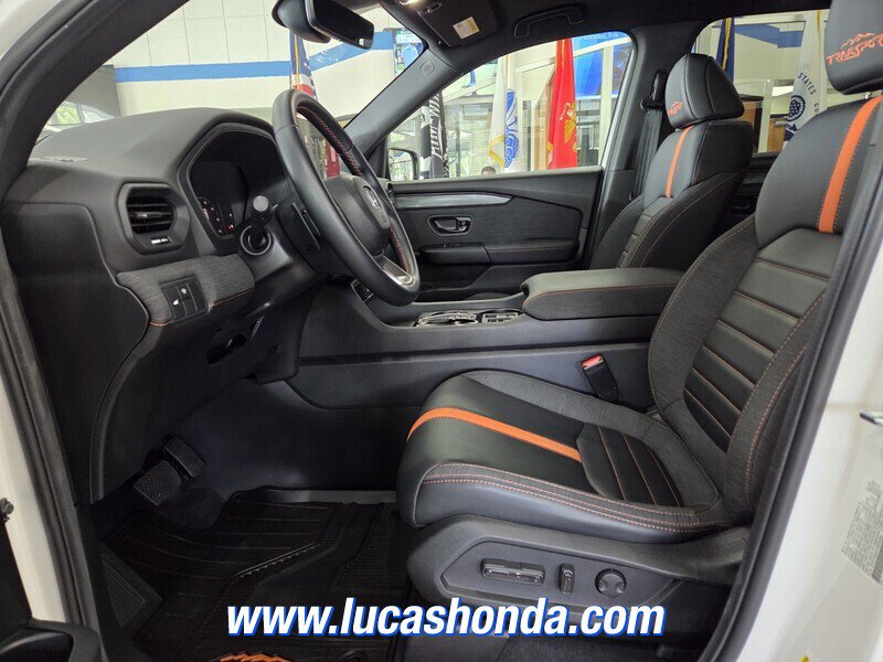 Used 2026 Honda Passport TrailSport image 7