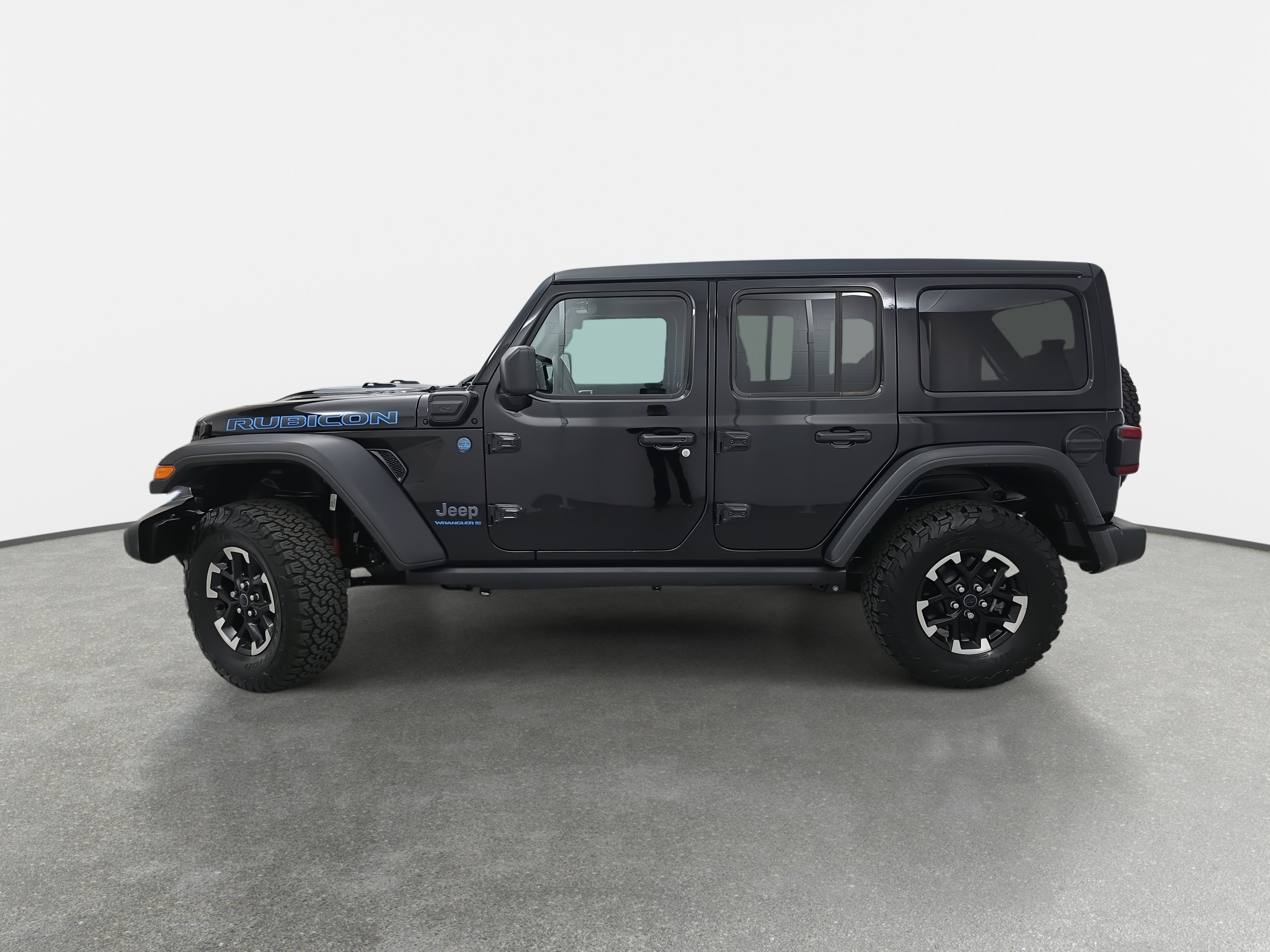 Used 2024 Jeep Wrangler Unlimited Rubicon 4xe w/ Technology Group image 8
