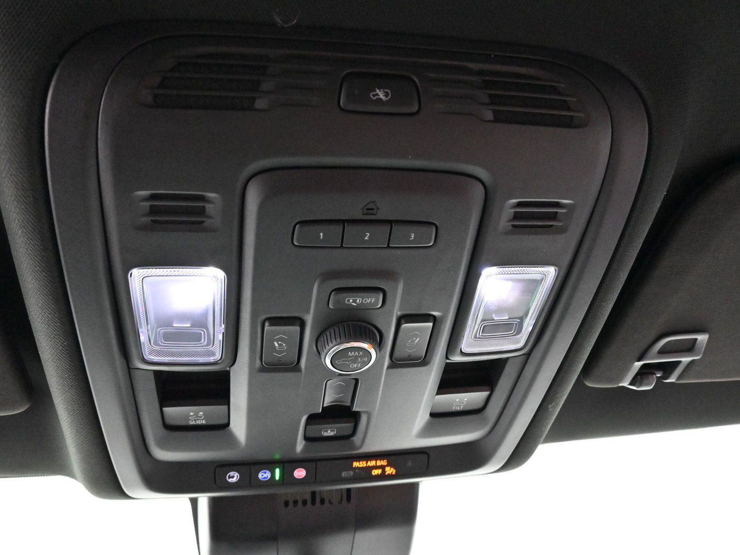 Used 2024 GMC Yukon XL Denali Ultimate image 31