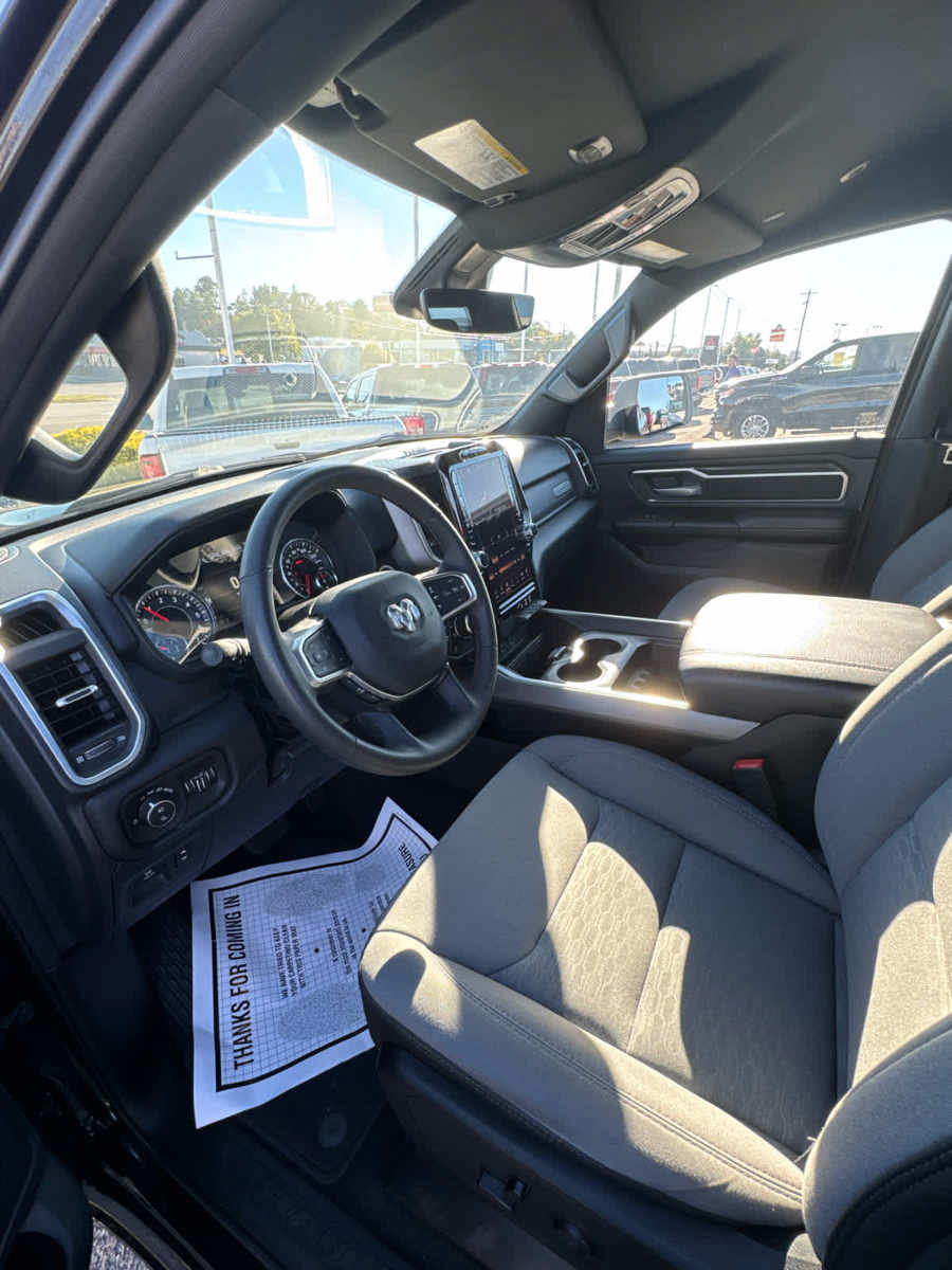 Used 2025 RAM 1500 Big Horn AWD/4WD image 19