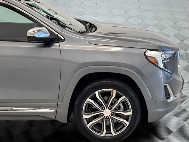 Used 2019 GMC Terrain Denali w/ Driver Alert Package II AWD/4WD image 10
