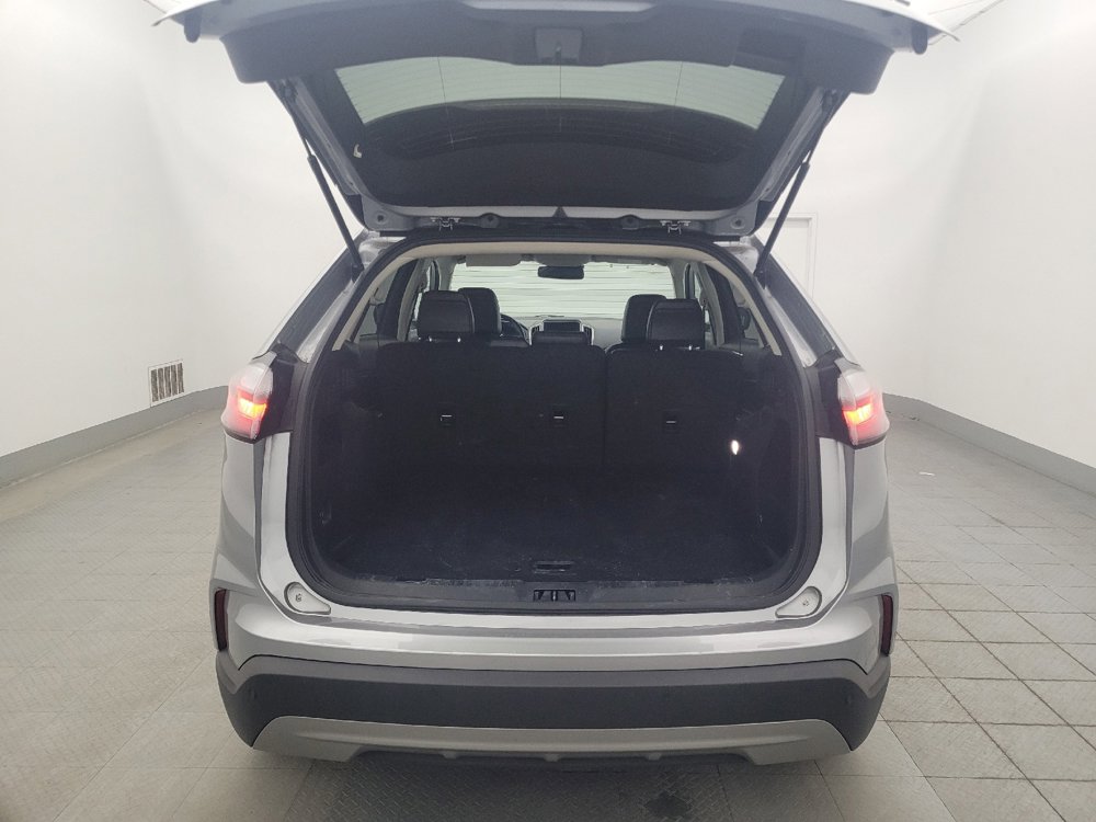 Used 2024 Ford Edge SEL image 29