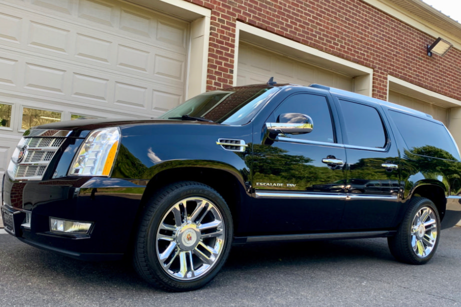 Used 2013 Cadillac Escalade Premium AWD/4WD image 2
