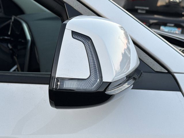 New 2025 Kia Niro EX Touring image 11