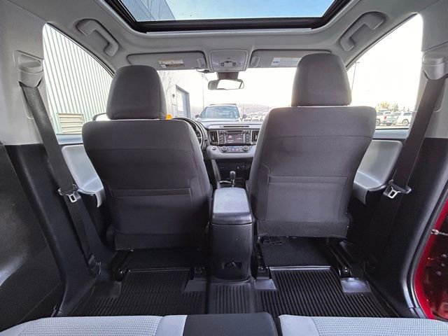 Used 2018 Toyota RAV4 XLE image 36