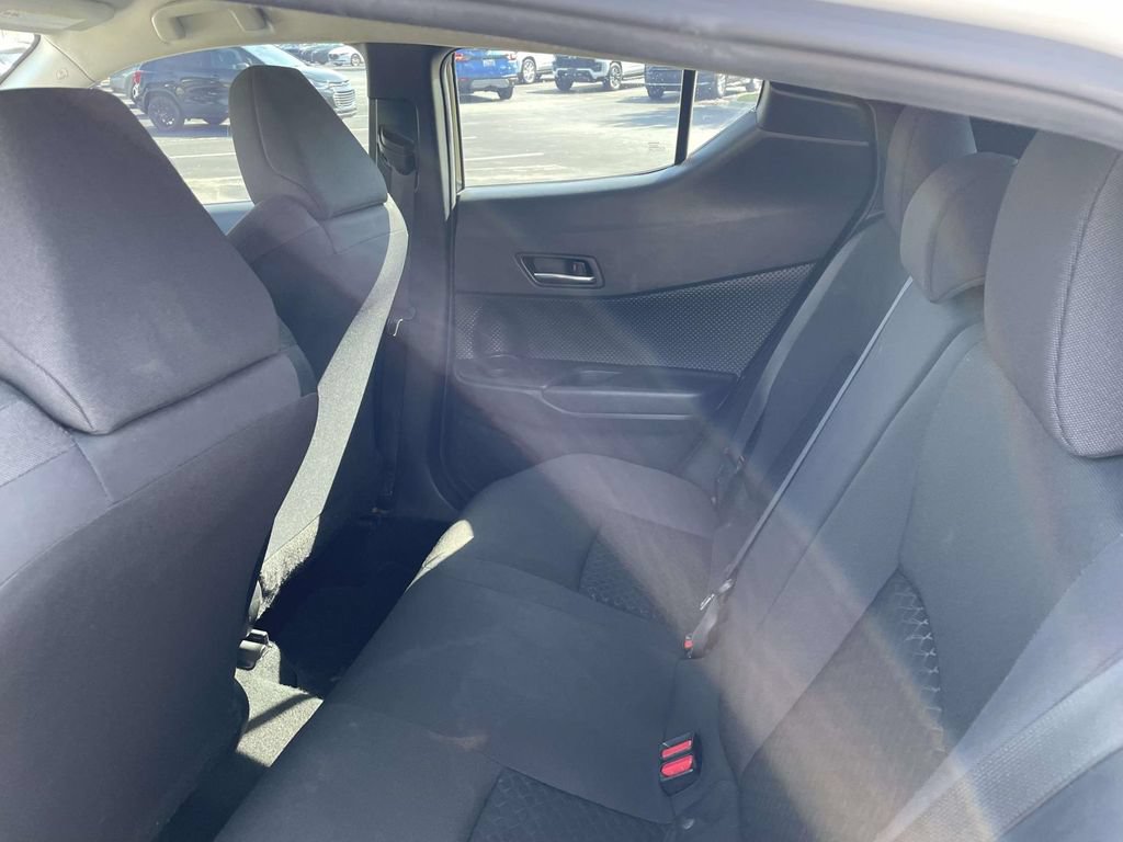 Used 2021 Toyota C-HR LE FWD image 15