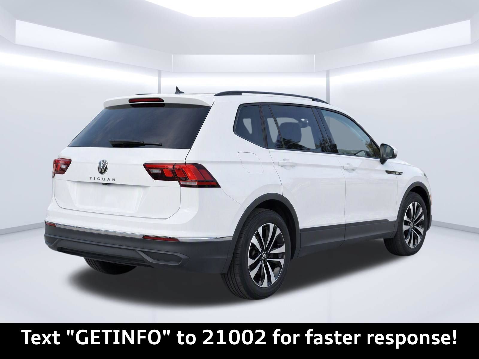 Used 2023 Volkswagen Tiguan S FWD image 4