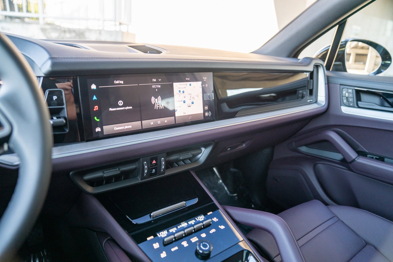 Certified 2025 Porsche Cayenne AWD/4WD image 14