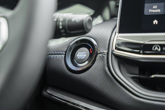 New 2026 Jeep Compass Latitude image 24