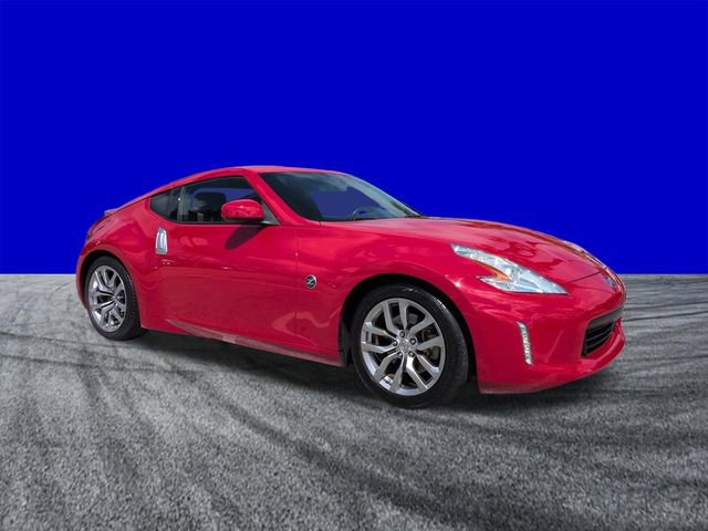 Used 2013 Nissan 370Z Coupe RWD image 2