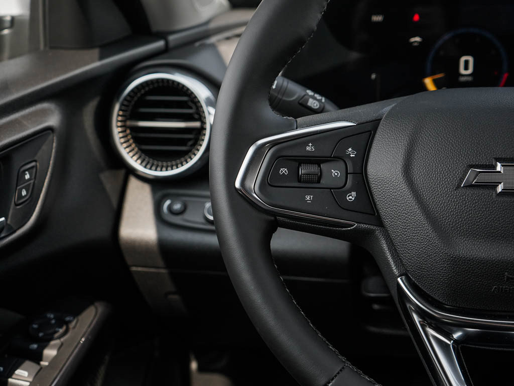 New 2026 Chevrolet Trax ACTIV w/ Driver Confidence Package FWD image 19