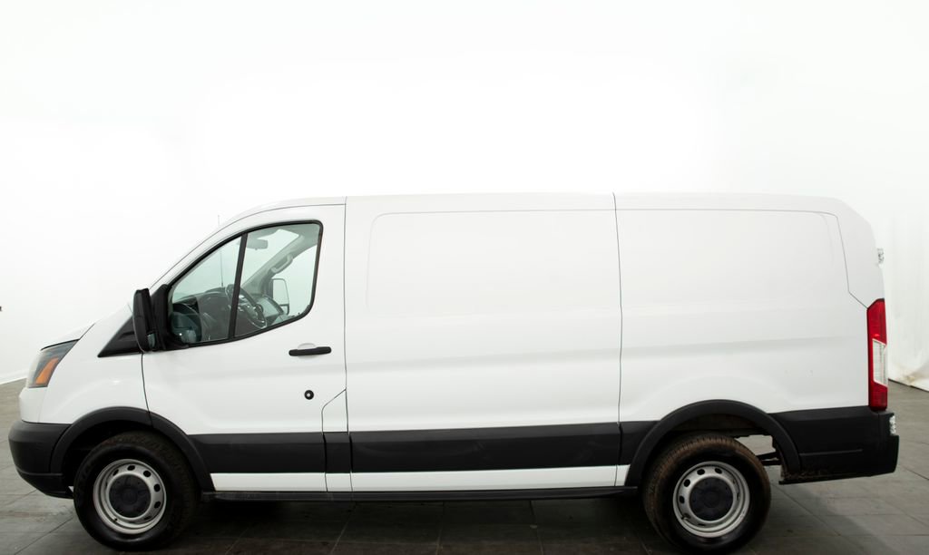Used 2017 Ford Transit 150 130 Low Roof RWD image 5