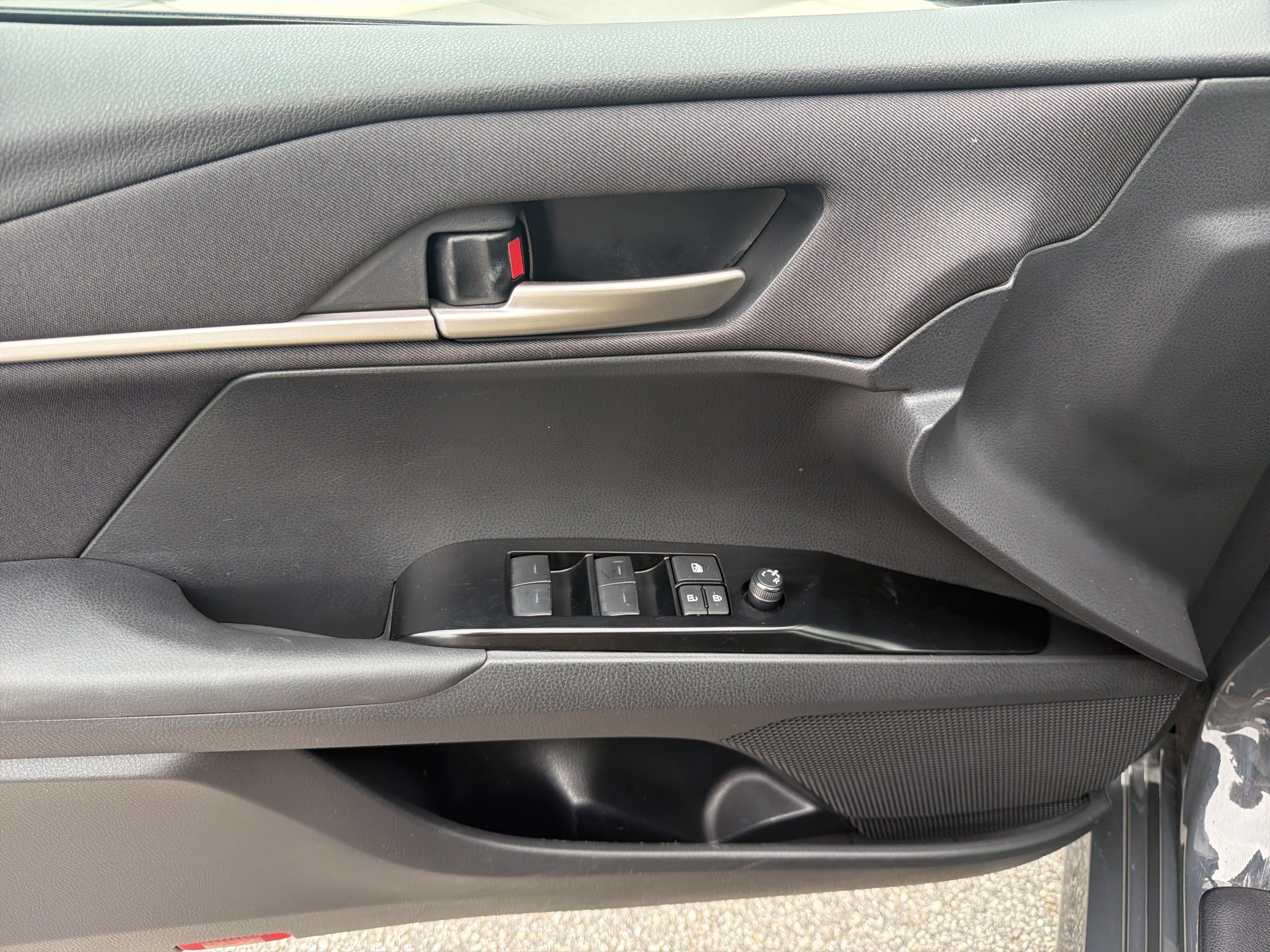 Certified 2025 Toyota Camry LE FWD image 19