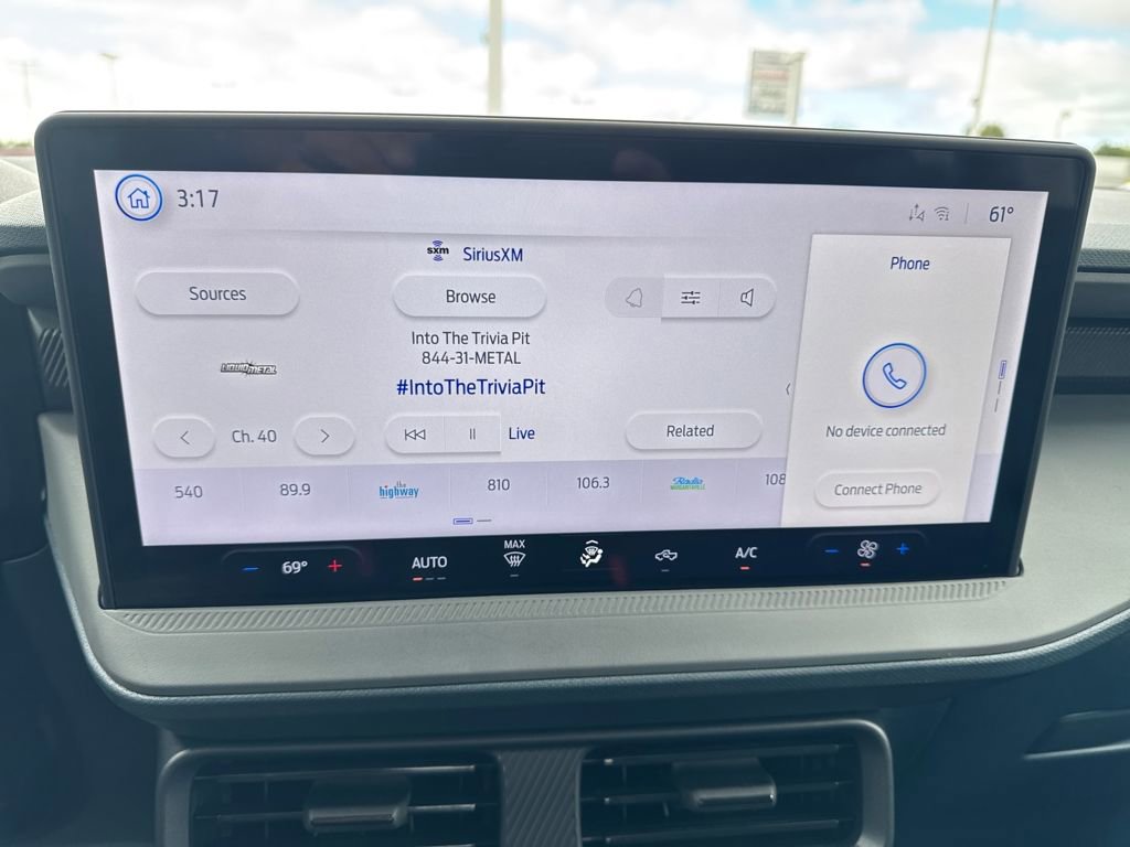 New 2025 Ford Maverick XL w/ 4K Tow Package image 18