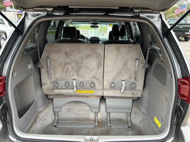 Used 2005 Toyota Sienna LE image 7