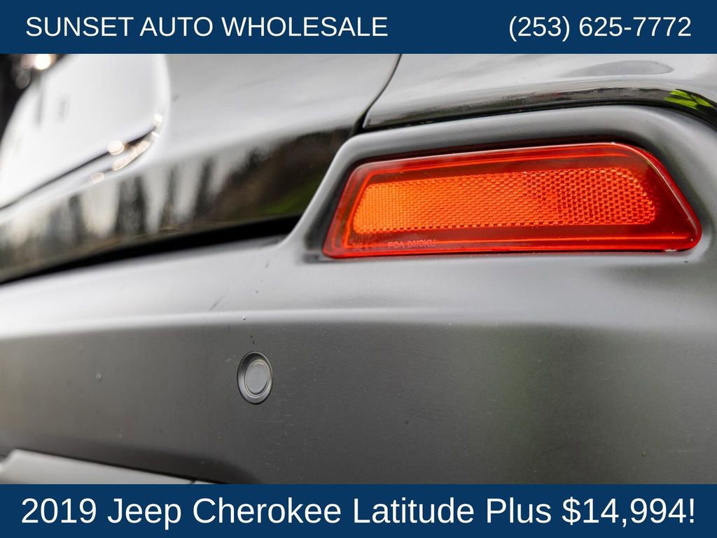 Used 2019 Jeep Cherokee Latitude Plus image 25