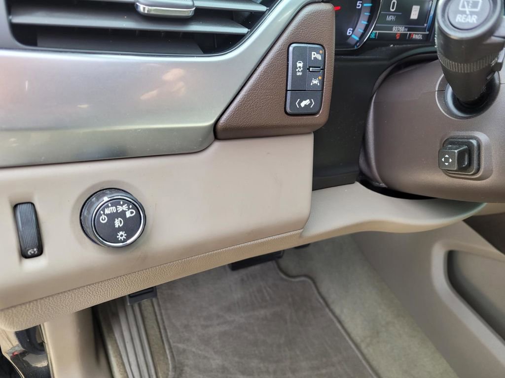 Used 2018 Chevrolet Tahoe Premier image 28