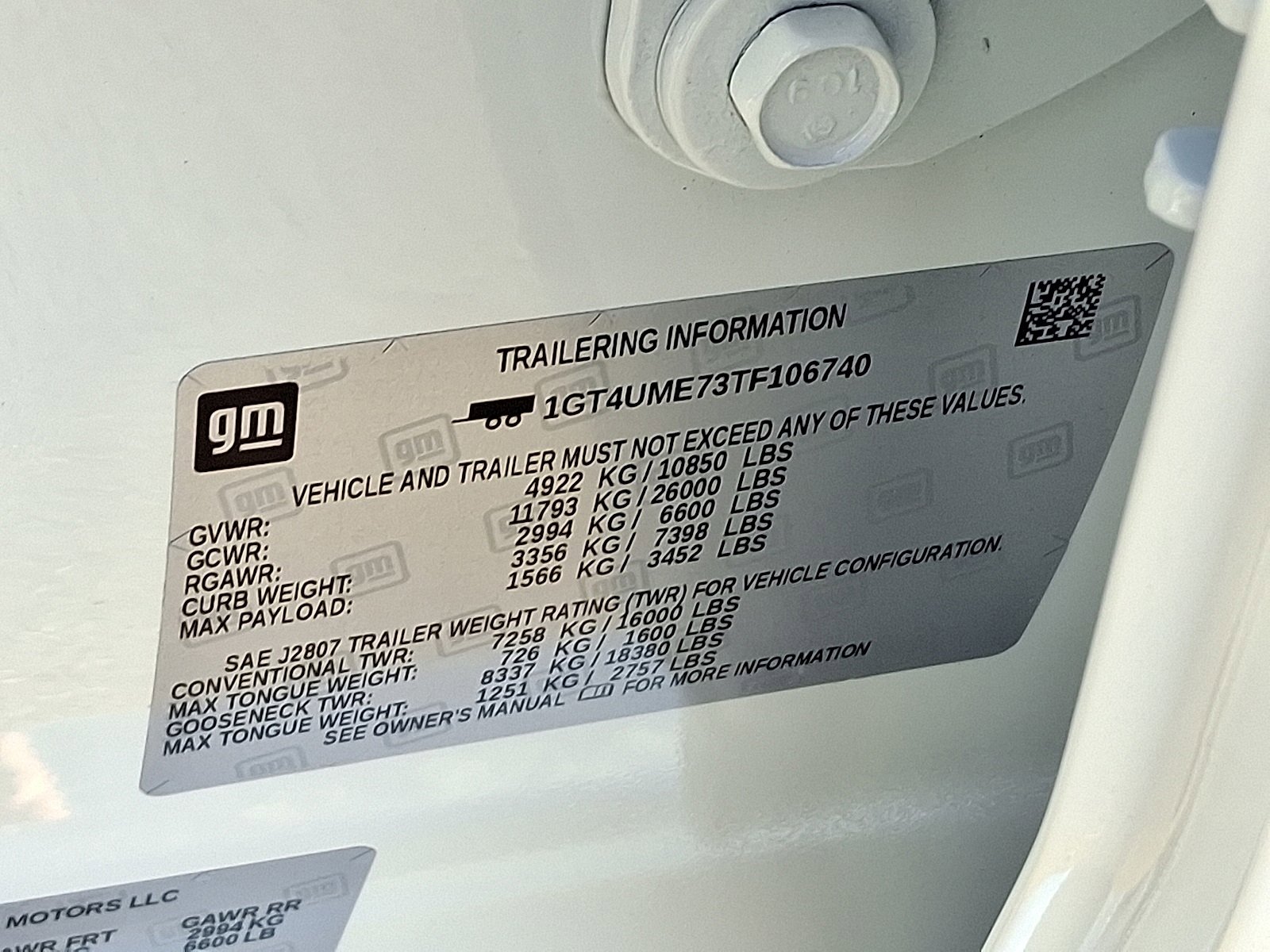 New 2026 GMC Sierra 2500 SLE w/ SLE Value Package; image 25