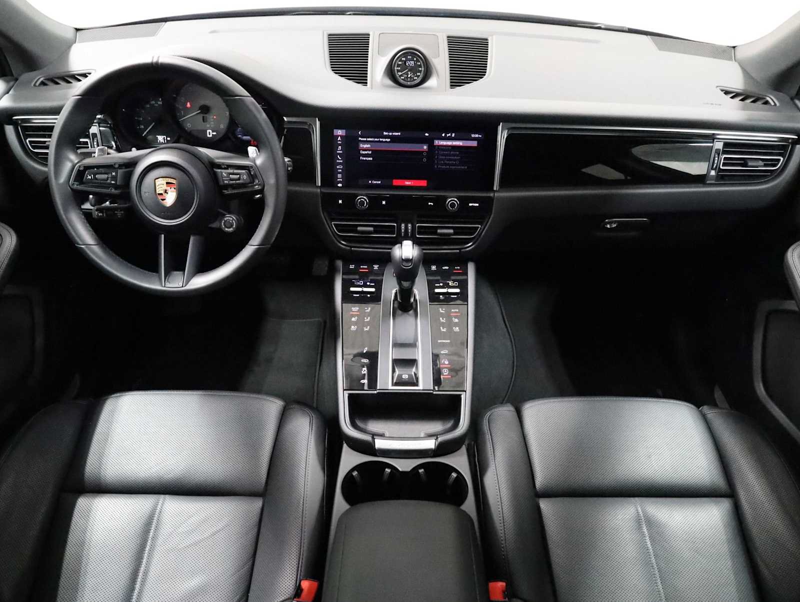 Certified 2025 Porsche Macan S AWD/4WD image 26