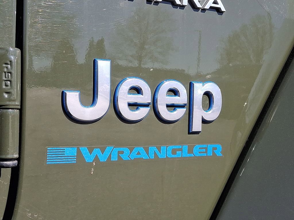 Used 2023 Jeep Wrangler Unlimited Sahara image 30