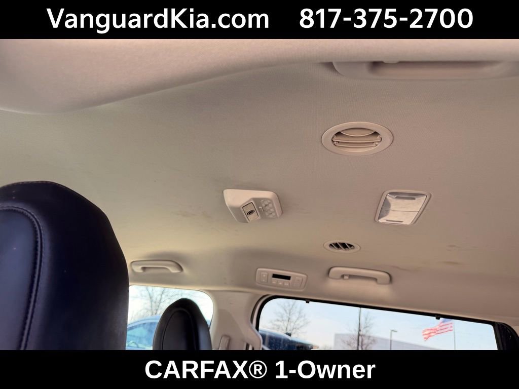 Certified 2025 Kia Carnival EX image 26