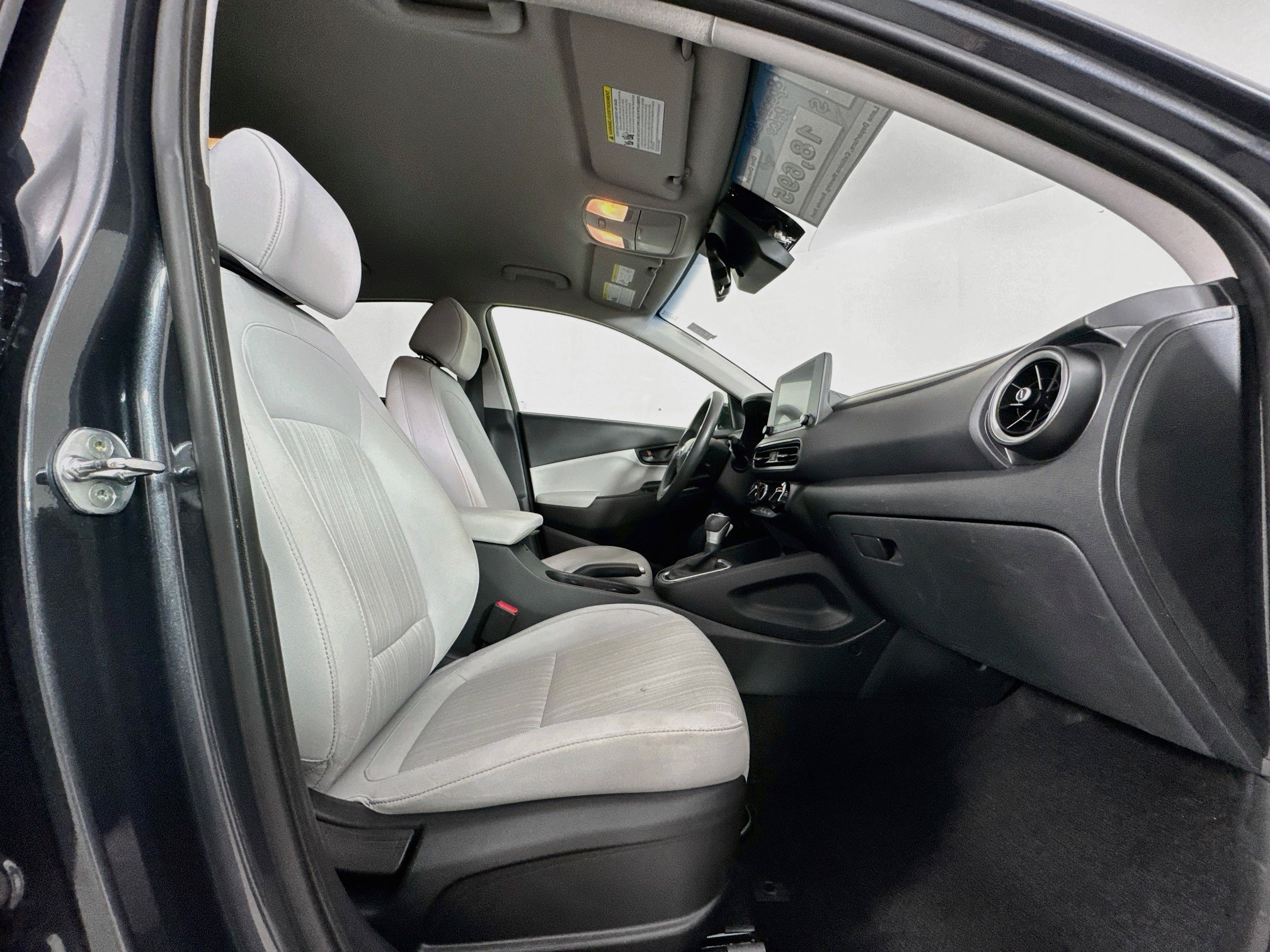 Used 2022 Hyundai Kona SEL FWD image 26