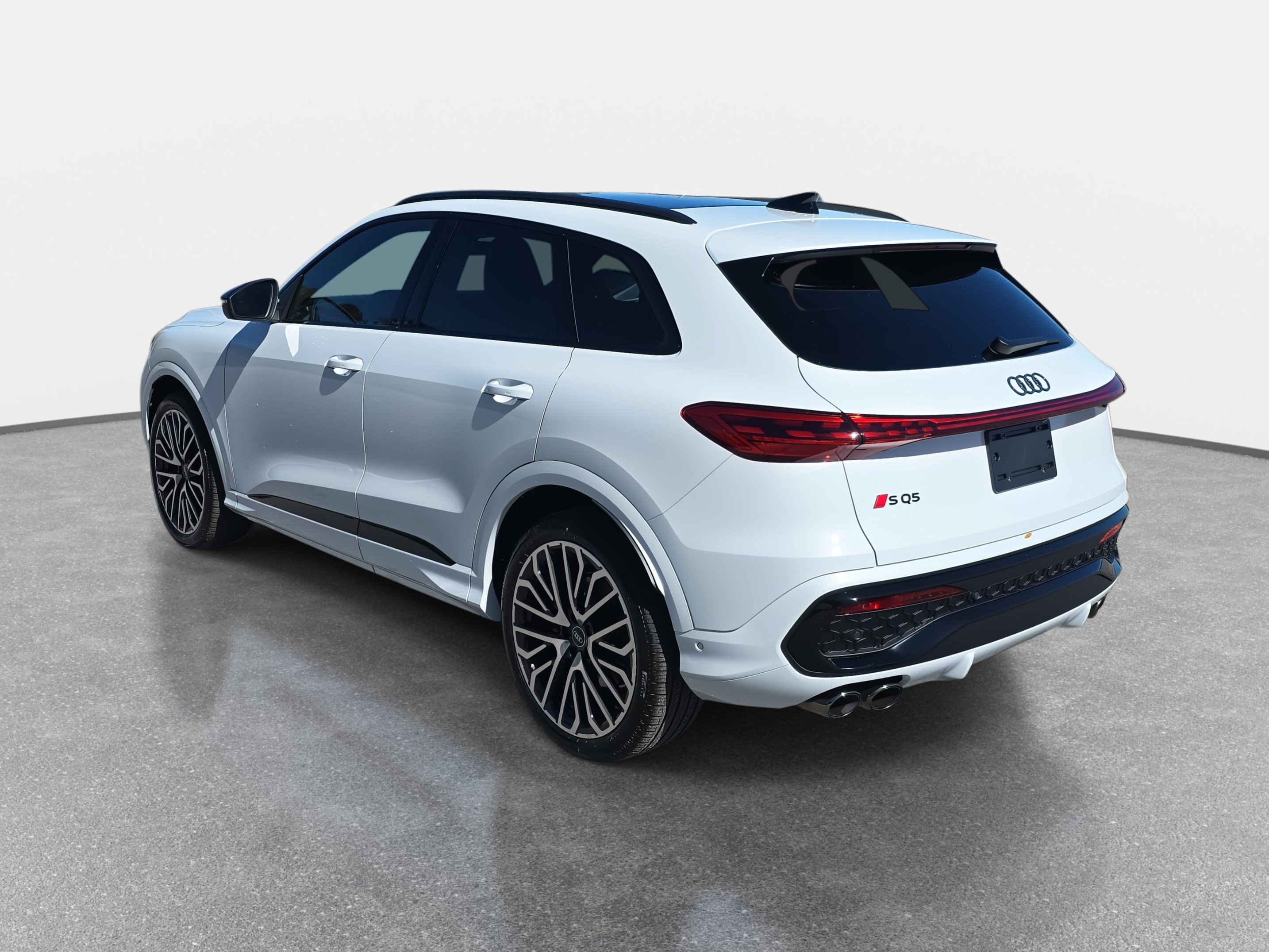 New 2025 Audi SQ5 Premium Plus image 7