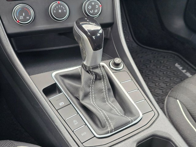 Used 2023 Volkswagen Jetta Sport FWD image 26