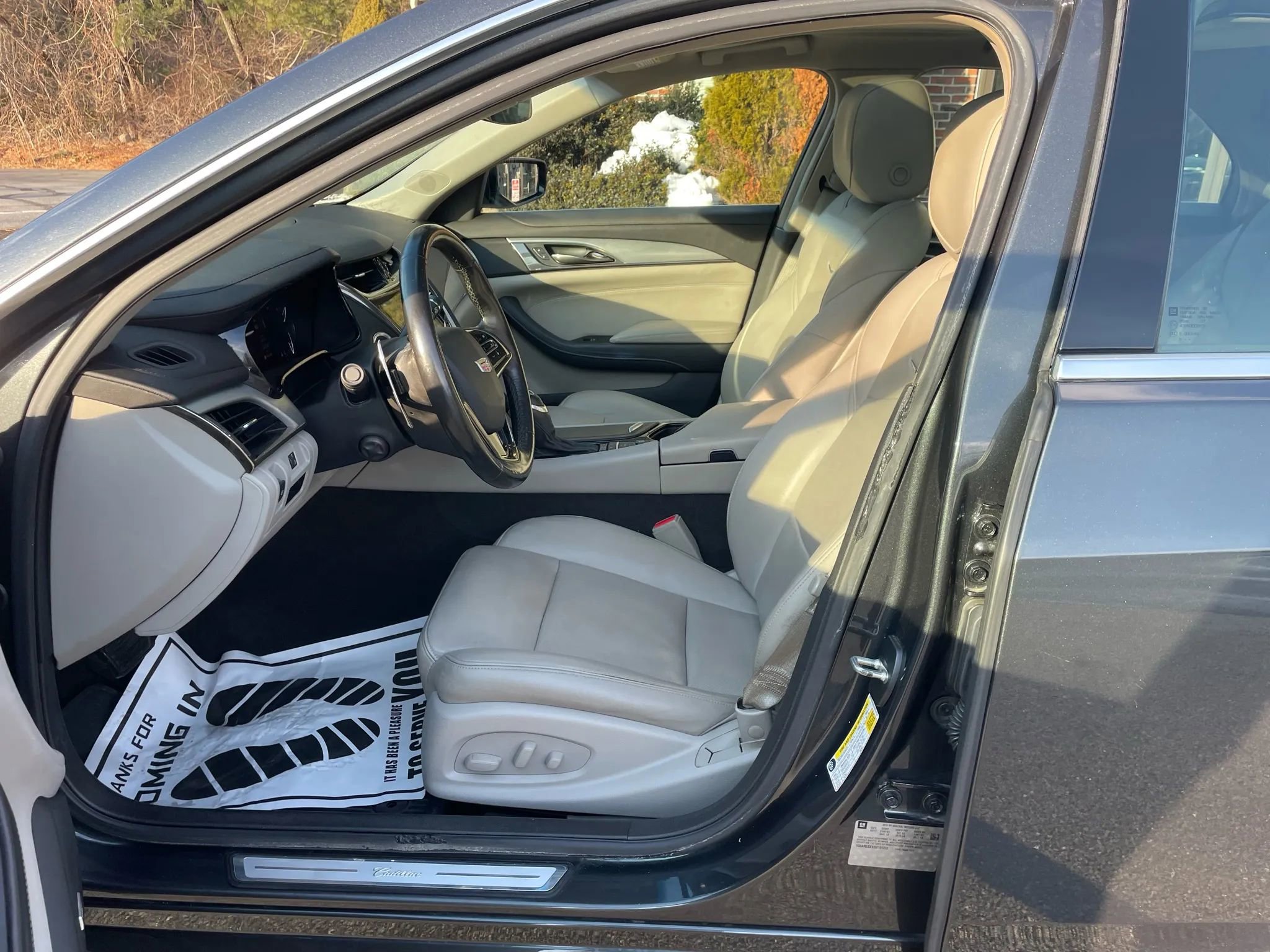 Used 2017 Cadillac CTS Luxury image 16