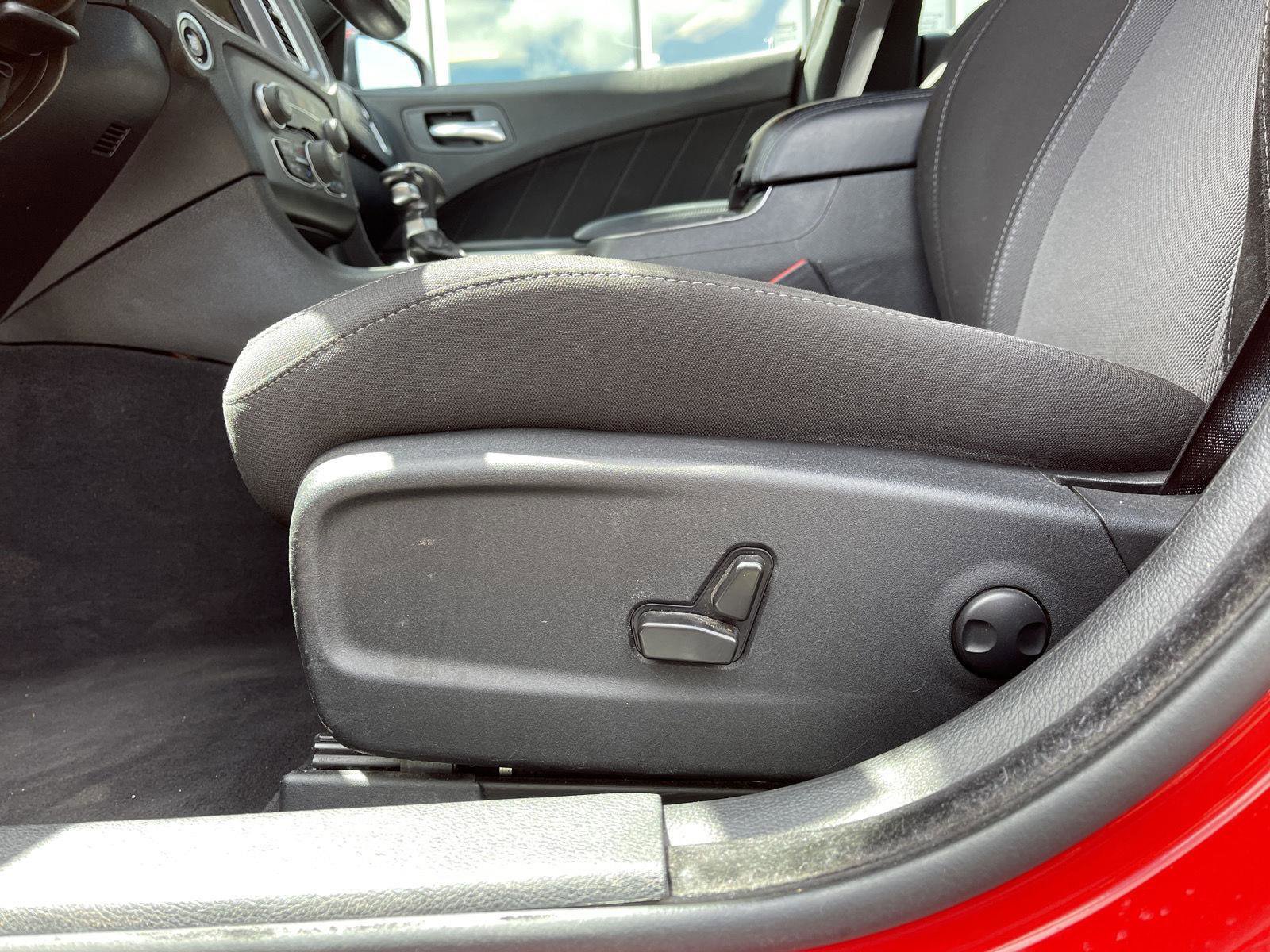 Used 2022 Dodge Charger SXT RWD image 14