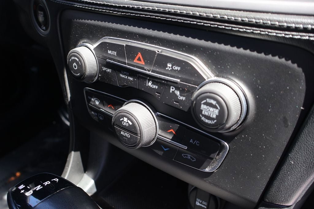Used 2023 Dodge Charger R/T w/ Plus Group RWD image 15