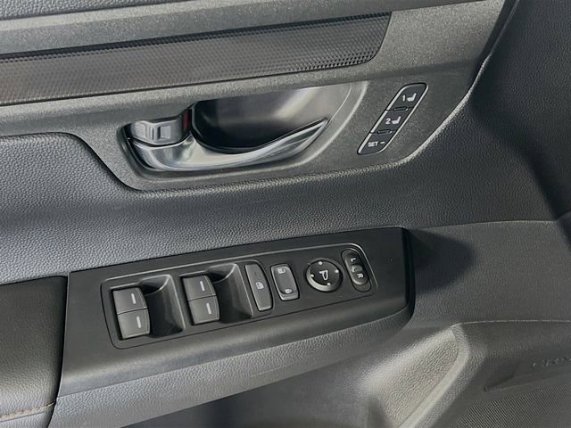 Used 2025 Honda CR-V Sport-L image 12