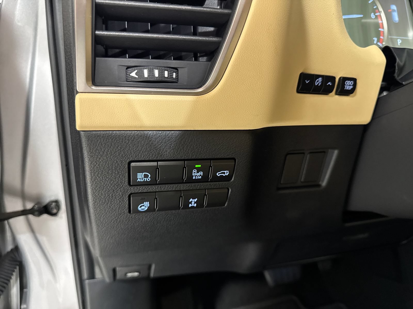 Used 2019 Lexus NX 300 AWD w/ Premium Package image 18