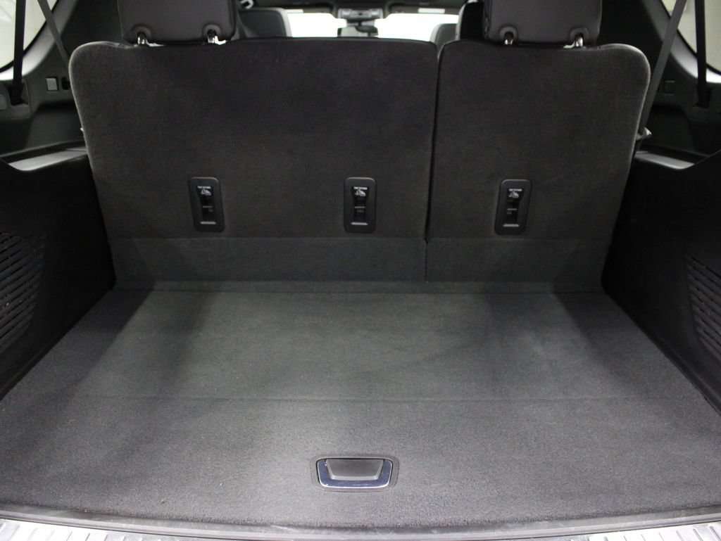 Used 2023 GMC Yukon XL Denali AWD/4WD image 47
