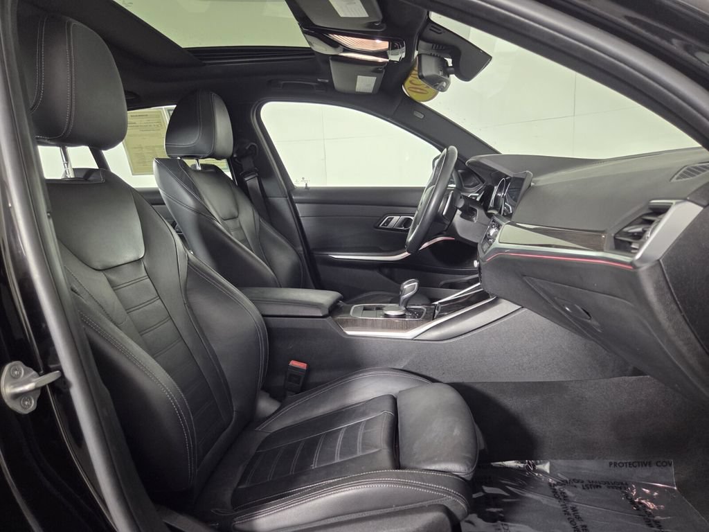Used 2020 BMW 330i Sedan w/ Driving Assistance Package RWD image 31