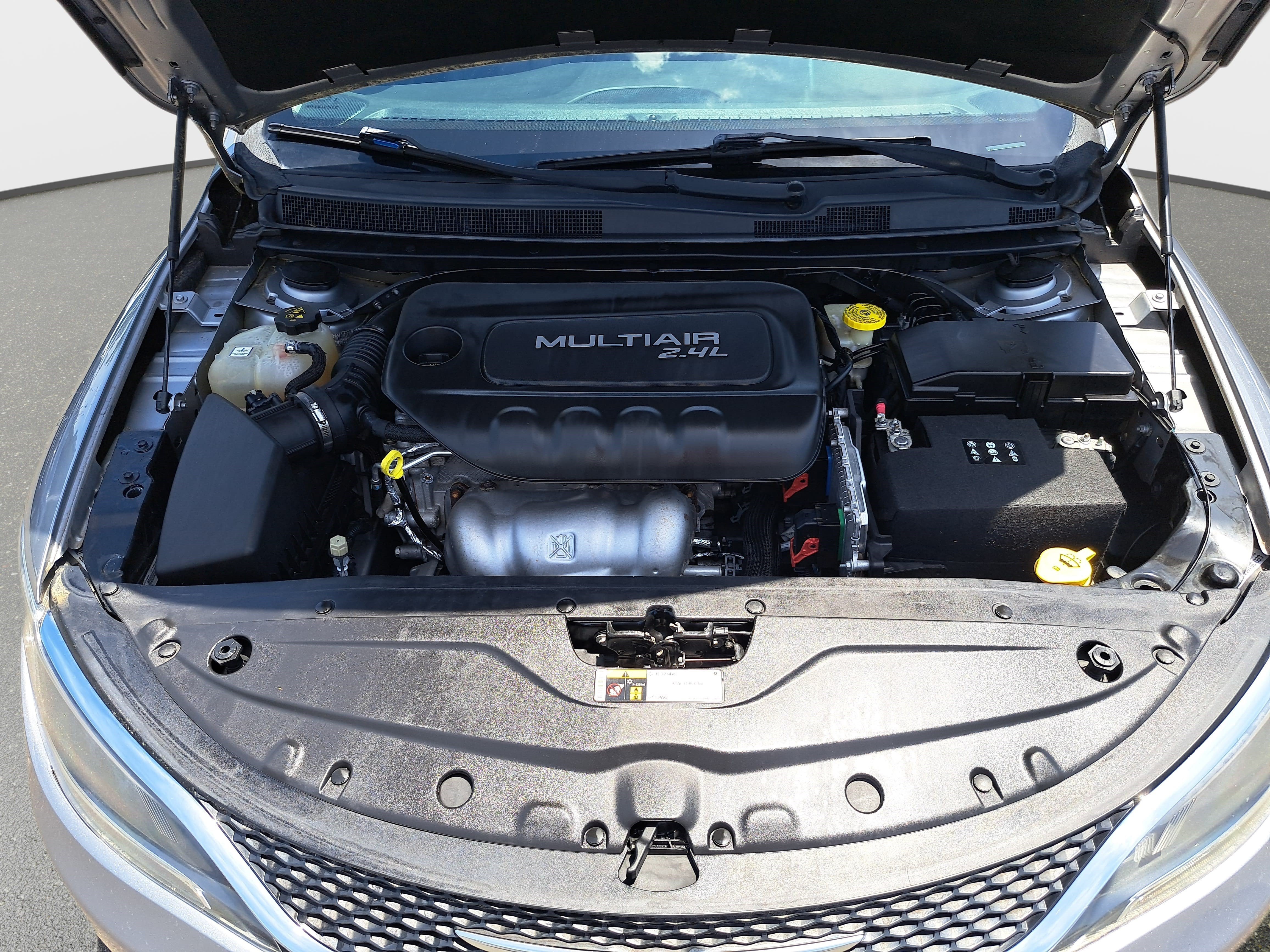 Used 2017 Chrysler 200 Limited Platinum FWD image 27