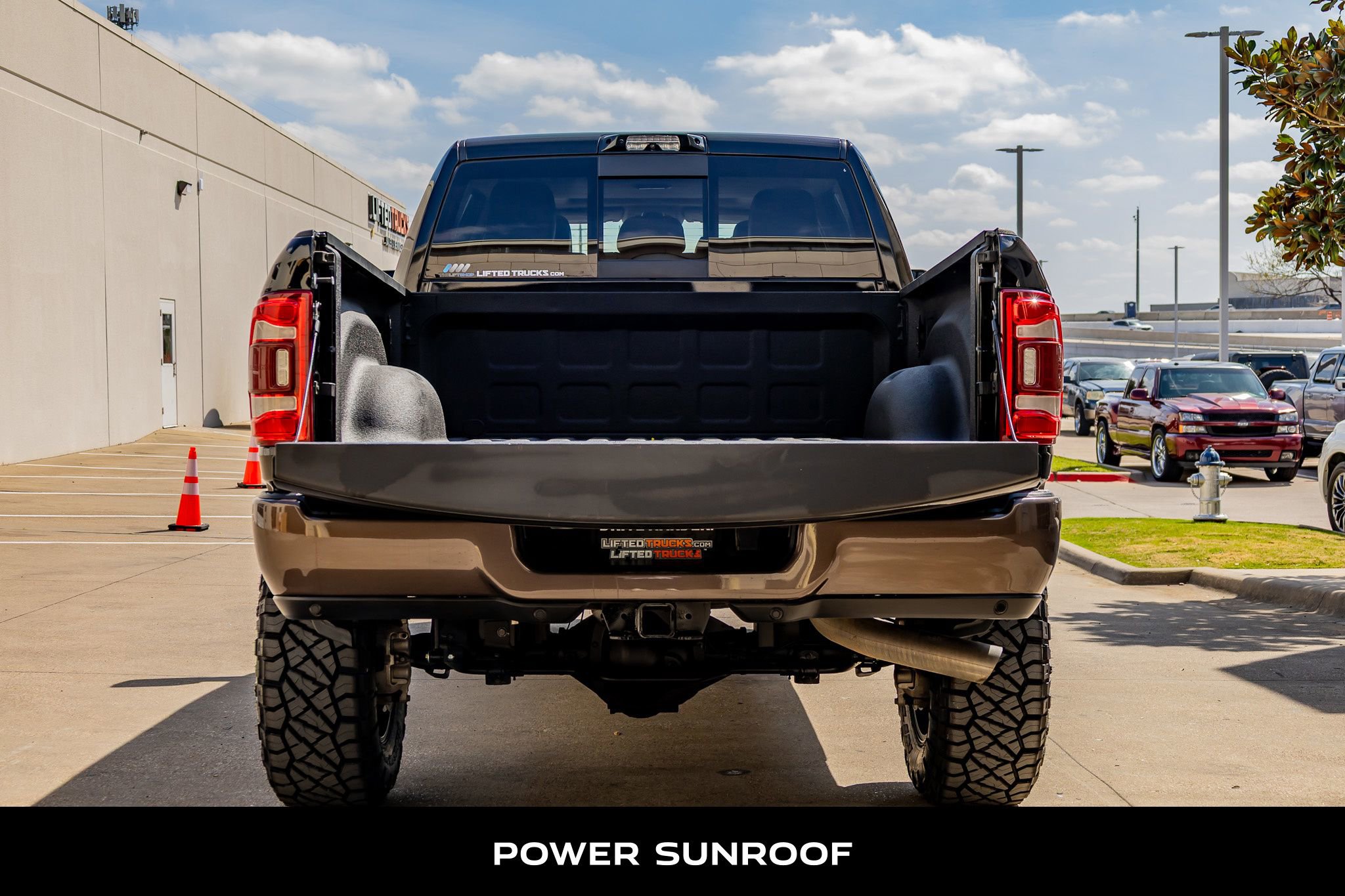 Used 2022 RAM 2500 Limited image 9