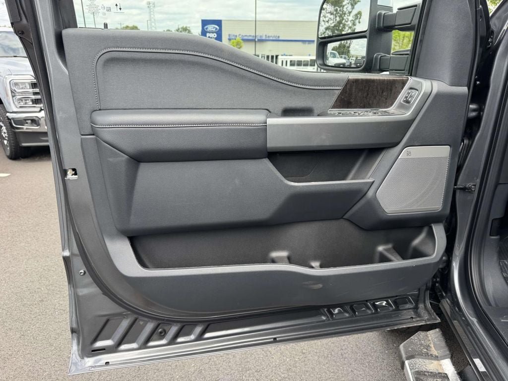 New 2026 Ford F250 Lariat w/ Chrome Package AWD/4WD image 7
