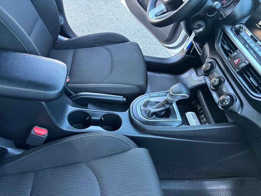 Used 2021 Kia Forte LXS FWD image 31