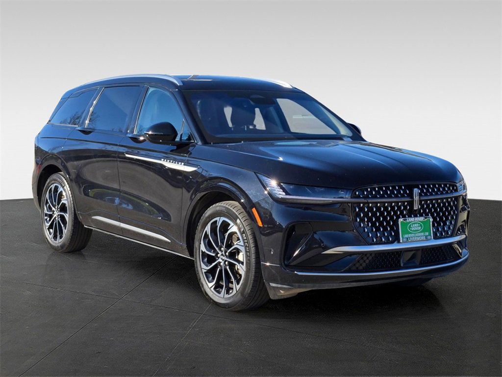 Used 2024 Lincoln Nautilus Reserve image 8