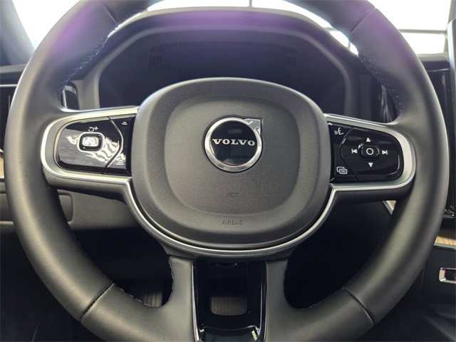 Certified 2026 Volvo XC60 B5 Core image 36