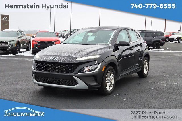 Used 2023 Hyundai Kona SE w/ Cargo Package image 3