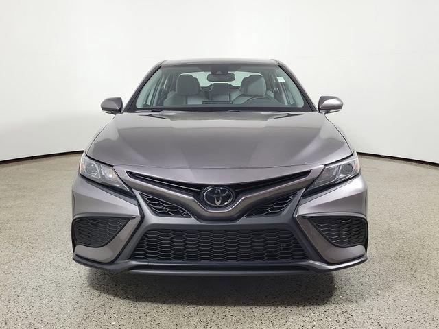 Used 2023 Toyota Camry SE w/ Convenience Package FWD image 3