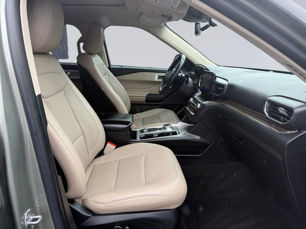 Used 2020 Ford Explorer Limited AWD/4WD image 18