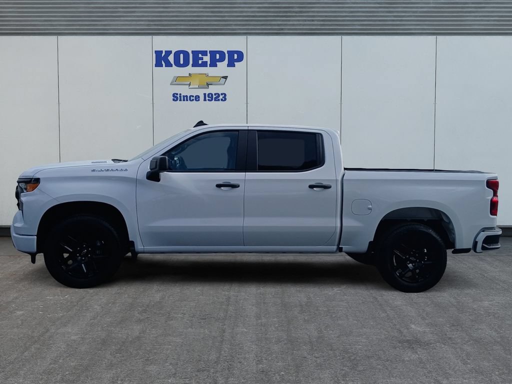 New 2026 Chevrolet Silverado 1500 Custom RWD image 2