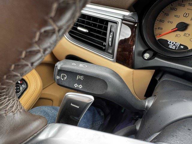 Used 2017 Porsche Macan Turbo AWD/4WD image 25